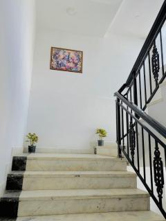 Peaceful 3BHK Villa near All Mandirs Vrindavan - 9