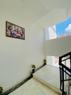 Peaceful 3BHK Villa near All Mandirs Vrindavan - 1