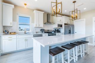 Sandy Pines: Unit A - Lower Level - 3