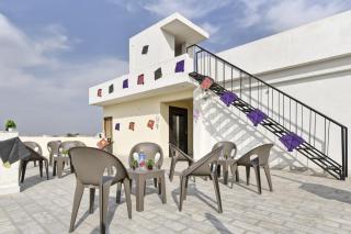 OYO 82116 Hotel 24A 7 living - Bhopal - 3