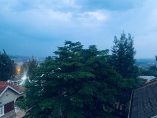 Apartment with Fantastic View of Kigali - Bedroom #1 - 3