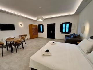 Nostos Suites Kamari - 3