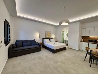 Nostos Suites Kamari - 2