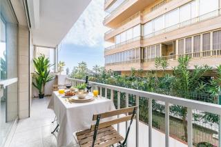 Executive Apartment with Balcony - High-End Paseo Marítimo Fuengirola - 0