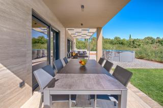 House Rebici 2406 - 5