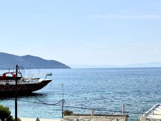 Marios Seaview Apartment - 3