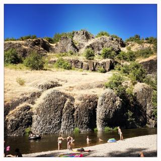 Pause bien-être & nature dans la chambre du moine - 5