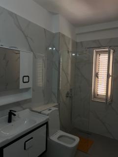 Sea Breeze Apartament - Durrës - 3