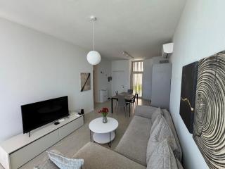 Cezar Villa - 1