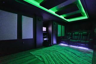 Luxurious Spa Retreat - Toronto Escape - 9