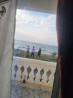 COOL DOWN BEACH Bar - Ghana Town - 0