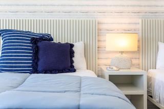 Marea Walk to Medano Stylish Stay in Cabo - 2
