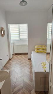 Private room at Ceausescu's place in Old City Unirii Square - Bucarest - 9