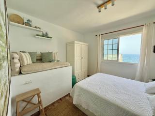 Casa Ale, Stunning Sea Views - Las Aguas - 8
