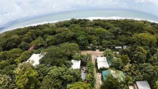 VED Beach Deluxe Studio 2, Steps to the Beach - 5