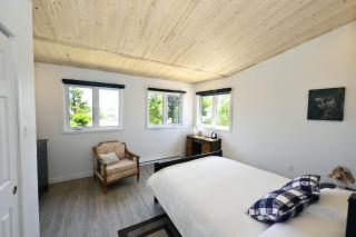 Condo Bord de fleuve Piscine - Les Voitures d'Eau - 1