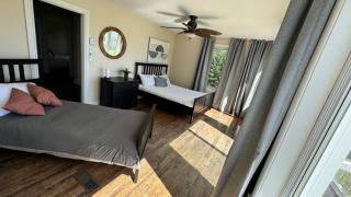 Magnificent Riverside Bright Chalet with Spa - 9