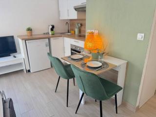 Calme et ensoleillé balcon quartier Port Nice - 5