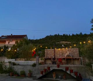 Guesthouse Hoxholli - 3