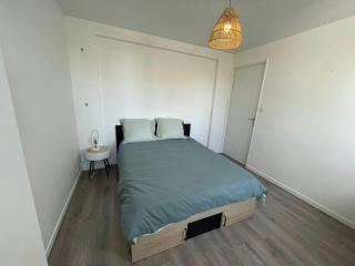 Bright Spacious Flat • 5 Guests • Near Tram - Brest - 2