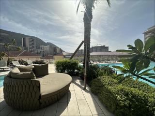 New! Luxury Central Complex with Pool Access & Sleeps 4 Ppl - 6