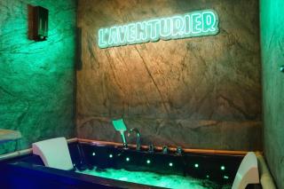 L'aventurier - Jacuzzi Lounge & Massage - 1