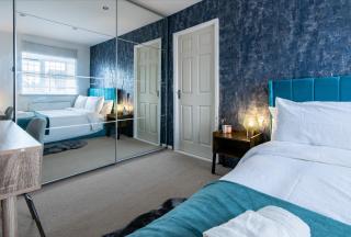 Comfortable 3-Bedroom House with Private Driveway in Bedford - Bedford - 4