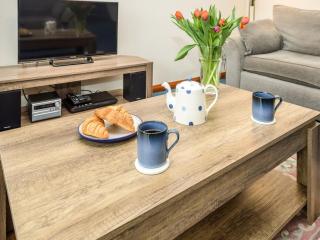 2 Bed in Blackwater IC082 - Newport - 8