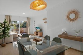 Luminoso apartamento en Elviria - 0
