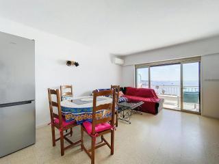 Goélette-T2-Front de mer - Golfe-Juan - 8