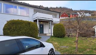 Cozy 1BR in city centre, with parking! - Sogndal - 0