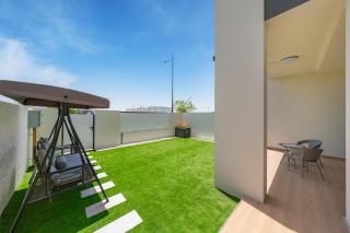 Modern 3BR Villa with Garden & Office -Town Square - 7