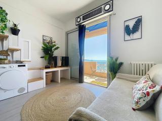 Grand Palais - 4 couchages - 1mezzanine - Vue mer - Golfe-Juan - 7
