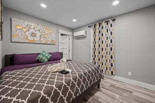 Cozy & Chic Apt King Bed -Free Parking - Houston - 0