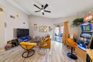 Vegas Tranquil Oasis Sparkling Pool Spa Slots 420 - Las Vegas - 9