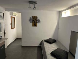 BAZAKOS LUXURY STUDIO KAMPI BEACh - Fourni - 1