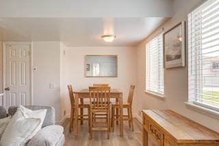 Explore Red Rocks and Green Mtn Townhome with Pool! - 5