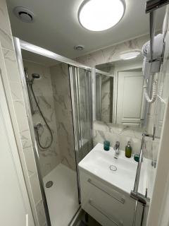 Appartement entier T3 beau volume 1er étage - 4