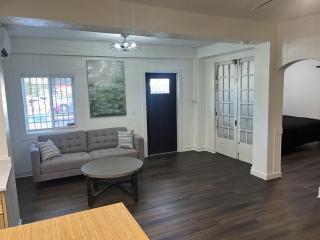 Apartment in Newark - Newark - 6