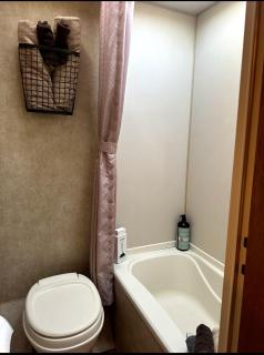 Gilligan's Island Fishing Jetski Shipwreck Oasis - 1