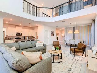 Modern 5BR with Private pool & Jacuzzi - Kissimmee - 5