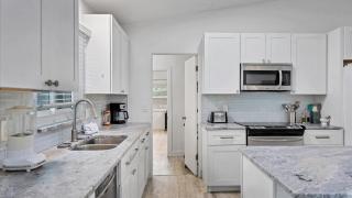 2400 Novus Sarasota - 2