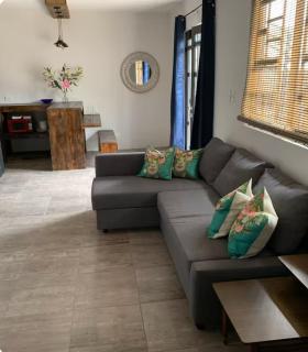 Downtown walk 2 papas club Private Gated Prkng - 3