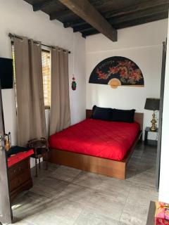 Downtown walk 2 papas club Private Gated Prkng - 2