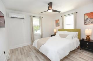 Sojourn on the Bay 2 BR Private Beach Access - 8