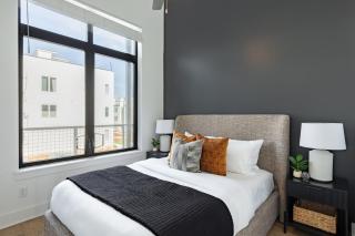 New Build Sleeps 12 2 Condos in Scenic Bluffside Minutes to Downtown - 9