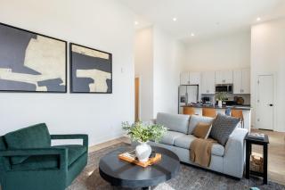 New Build Sleeps 12 2 Condos in Scenic Bluffside Minutes to Downtown - 8