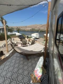 Fisher Paradise Oasis on the River - 0