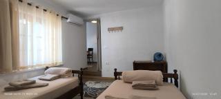 AB Guest House - Pogradec - 1