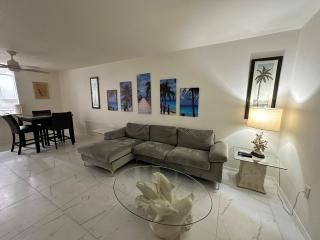 canalfront near beaches private home remodeled - Rotonda West - 0